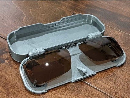 clip-on sunglasses case warr1024 3d print model - Mito3D