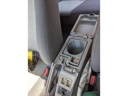 Subaru impreza Center Konsole Tasse Halter Unterstützung einfügen rmayf 3d print model - Mito3D