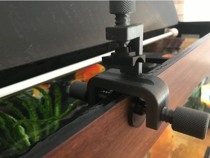 aquarium water change hose holder clamp egghebrecht 3d print model - Mito3D
