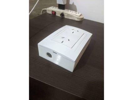 caja enchufe argentina nicorz 3d print model - Mito3D