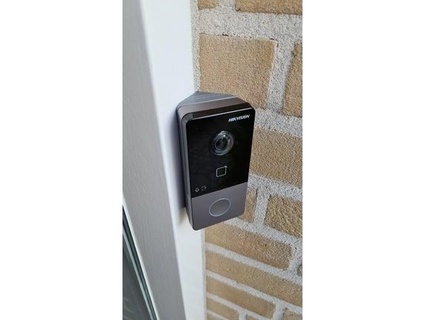 hikvision ds-kv6113 doorbell bracket 45 degrees poelstra 3d print model - Mito3D