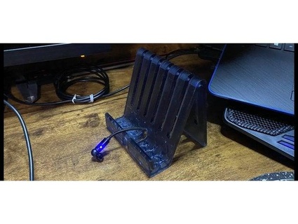 tablet cell phone stand chizl 3d print model - Mito3D