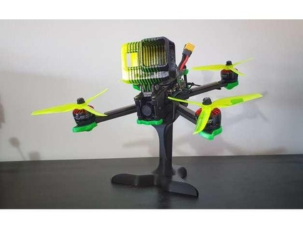 fpv corsa drone In piedi supporti necessario byteslinger 3d print model - Mito3D
