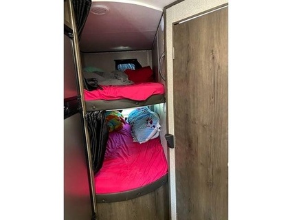 travel trailer bunk step shortyjacobs 3d print model - Mito3D