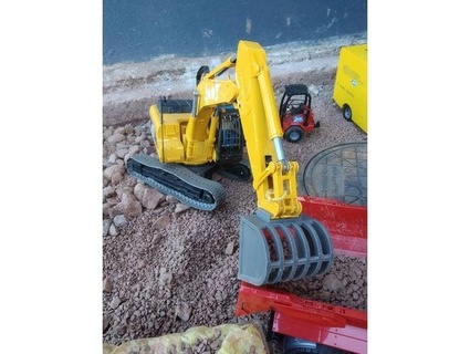 bruder gato siebl creer excavador pala bob t h builder 3d print model - Mito3D