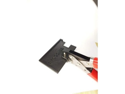 guia para perforar tarjetas elfogon3d 3d print model - Mito3D