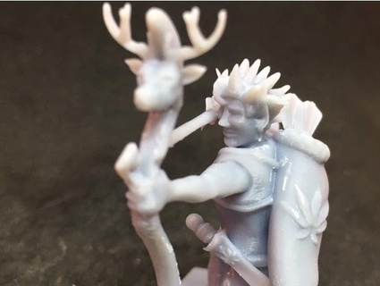 Odun elf bekçi altın erkek geyik eğilmek pzaforrza 3d print model - Mito3D