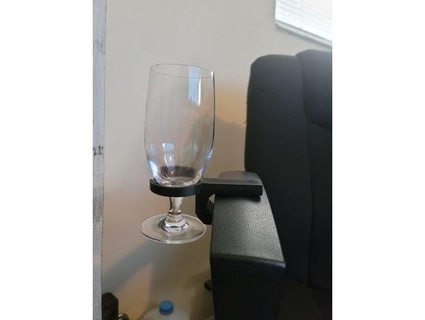 wine glass holder makerforg3d 3d print model - Mito3D