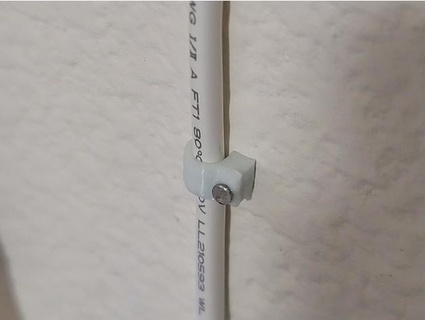 wall 4mm cable clip self add nail sdutango 3d print model - Mito3D