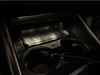 BMW 3 serie macchina Telefono vassoio eternità 3d print model - Mito3D