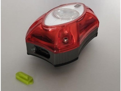 tapa Antipolvo micro USB pára luz retaguarda bicicleta raypal poeira boné jebe01 3d print model - Mito3D