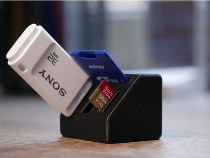küçük manyetik USB sd Kulp destek Paulwagner 3d print model - Mito3D