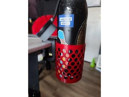 Wasser Flasche Halter Unterstützung Klemme grumblegore 3d print model - Mito3D