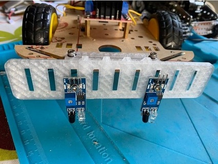 linha seguidor robô colchetes tekyinblack 3d print model - Mito3D