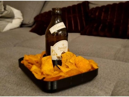beer plate couch snack part chrashice 3d print model - Mito3D