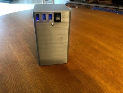 18650 energia banca USB xt60 asse rock and roll 3d print model - Mito3D