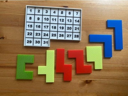 cervello gioco calendario puzzle palmare 3d print model - Mito3D