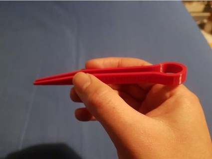 pinhead pincher extra-small feeding tongs regular gentle long superfrodo 3d print model - Mito3D