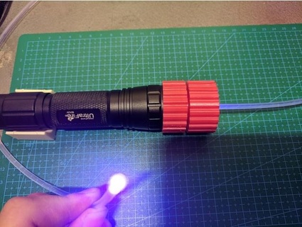 uv óptico cable adaptador resina cura jomind 3d print model - Mito3D