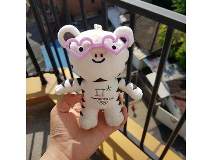 heart glasses soohorang 2018 olympic charater makers1 3d print model - Mito3D