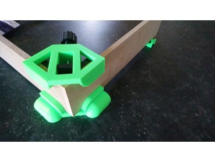 köşe kelepçe serre bağlantı ricsz 3d print model - Mito3D