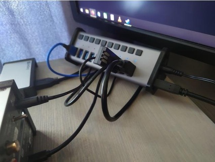 Andersson USB centre 10 Port titulaire soutien imprimantejakob 3d print model - Mito3D