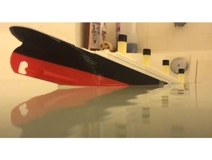 1 500 scale titanic sinking hull v6 mrstollmeyer 3d print model - Mito3D