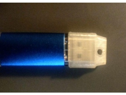USB gorra llavero agujero Frío 3d print model - Mito3D