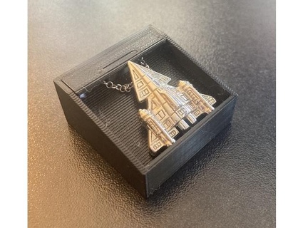 necklace display queenofredlions 3d print model - Mito3D