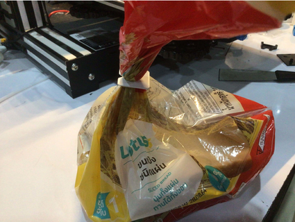 basit ekmek sırt çantası klips yeetdisdude 3d print model - Mito3D