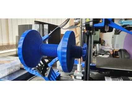 amélioré Ajustable filament bobine rouleau ender 3 versions enceinte 3d print model - Mito3D