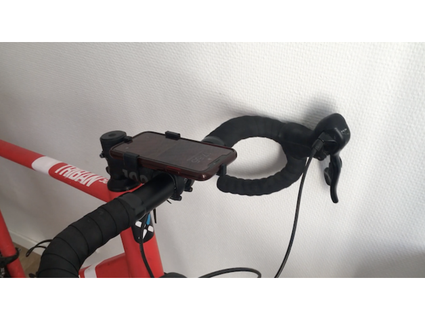 iphone 11 couverture gaine bicyclette titulaire soutien ilgaragedelbicchio 3d print model - Mito3D