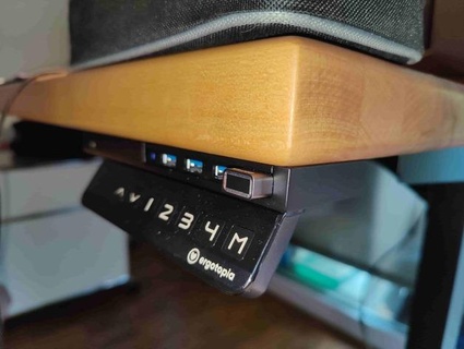 escritorio auricular audio Jack extensor anker USB 30 cubo montar mssmzrk 3d print model - Mito3D