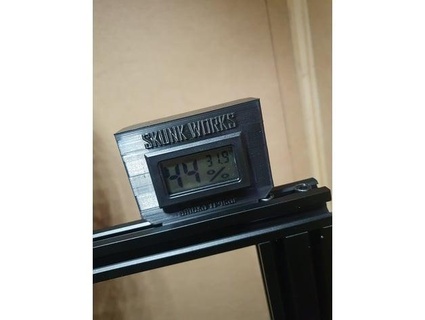 simple digital hygrometer - thermometer mount creality ender 3 pro v2 sm0k3tr4c3r 3d print model - Mito3D