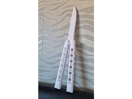 chasquido balisong mariposa cuchillo elegante estable 39 cuchilla remezclar osgerby3d 3d print model - Mito3D