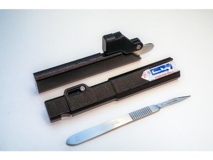 nr3 scalpel case spare blade storage nleinad 3d print model - Mito3D