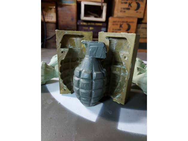 mkii piña granada molde ww2chris 3D print model - Mito3D