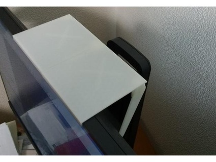 pequeno monitor topo estante ame3 3d print model - Mito3D