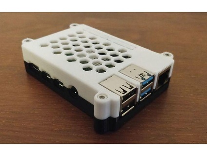 raspberry pi 4b case large honneycomb bozarre 3d print model - Mito3D