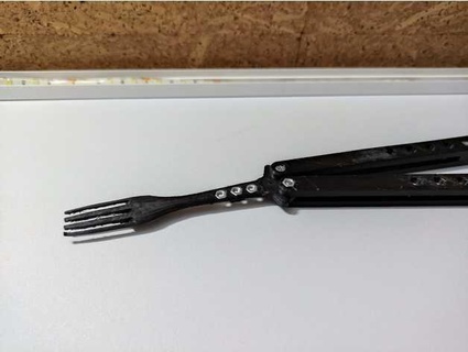papillon knife fork érection 3D impression couteau fourchette 3d print model - Mito3D