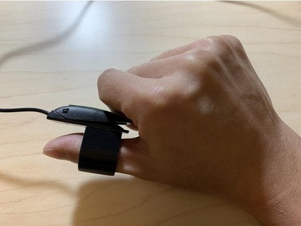 wearable finger mount ultralight switch atrc3d 3d print model - Mito3D