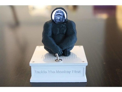 ele almak maymun ilk Şargil 3d print model - Mito3D