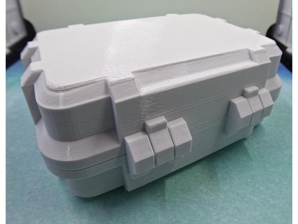 self latching rugged box - compact latch aedazan 3d print model - Mito3D