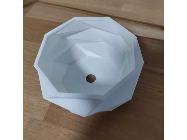 low poly planter - wide top drainage hole felixd 3D print model - Mito3D