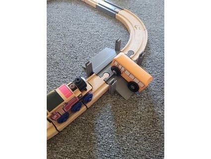 wooden thomas tank engine train track crossing ikea guitardude 3d print model - Mito3D
