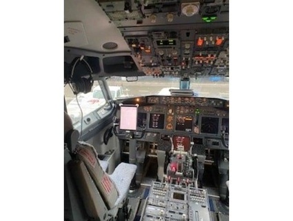 ipad cradle cockpit 737 paul2417 3d print model - Mito3D