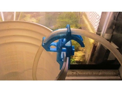 akvaryum Kova hortum hizmetli mavi yapraklar 3d print model - Mito3D