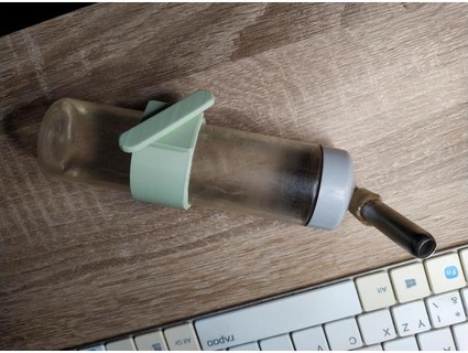 Wasser Flasche Halter Unterstützung johnnyhv 3d print model - Mito3D
