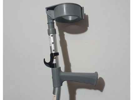 crutch bag hook byteslinger 3d print model - Mito3D