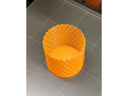 anpassbar vase mode Gittergewebe Sieb Einziehungen pvillano 3d print model - Mito3D